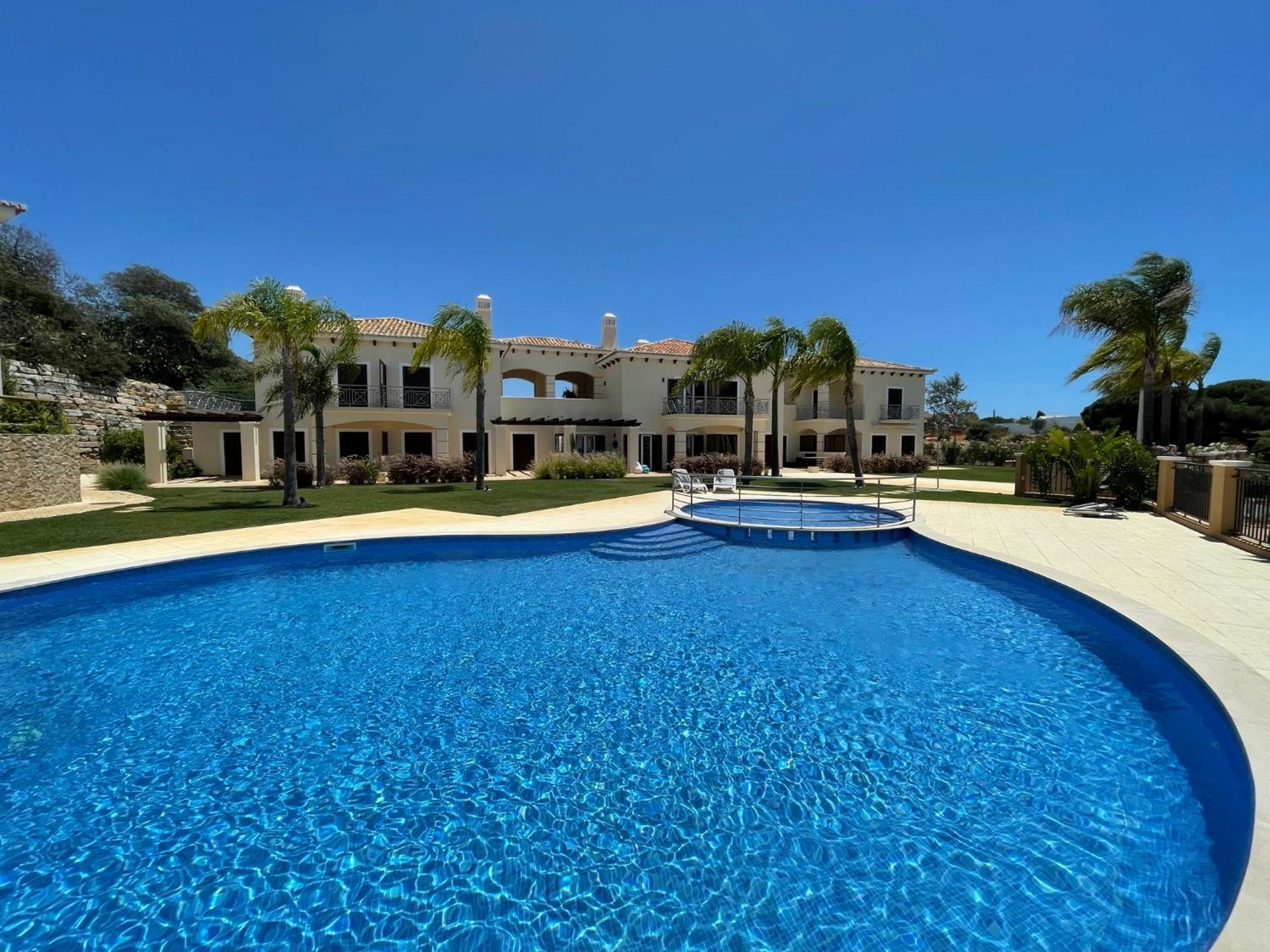 Villa Cascata, 3 Bedroom, Pool, Close To Olhos De Agua Albufeira Eksteriør bilde